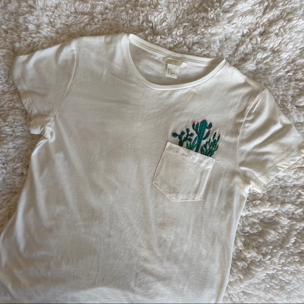 Cute cactus embroidered white pocket tshirt